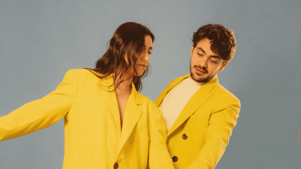 con más de 300 mil oyentes, sold outs y el debut de su primer álbum con el que refrescan el pop