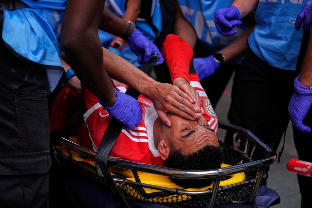 Parte médico de Jamal Musiala: rotura de peroné y ligamentos dislocados