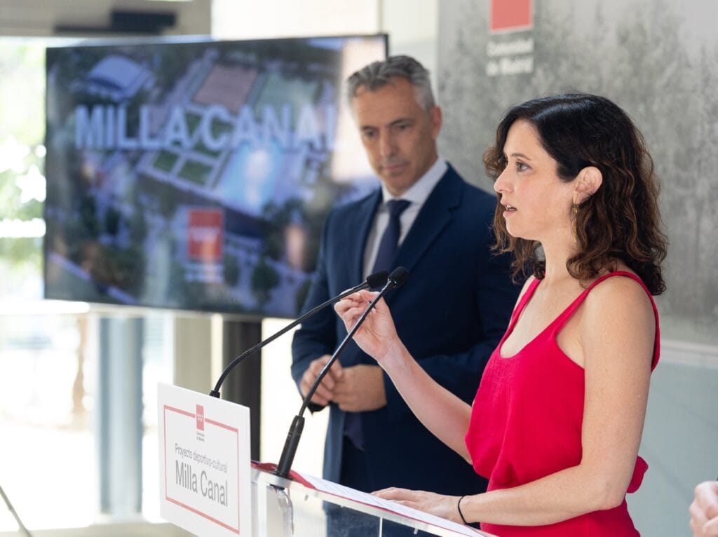 Ayuso se victimiza tras el disfrute del chalé de la Comunidad con su familia: “Es así como funciona una dictadura comunista”