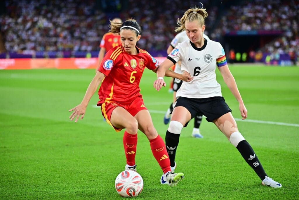 AV. España derrota a Alemania y se mete en la final de la Eurocopa Femenina por primera vez