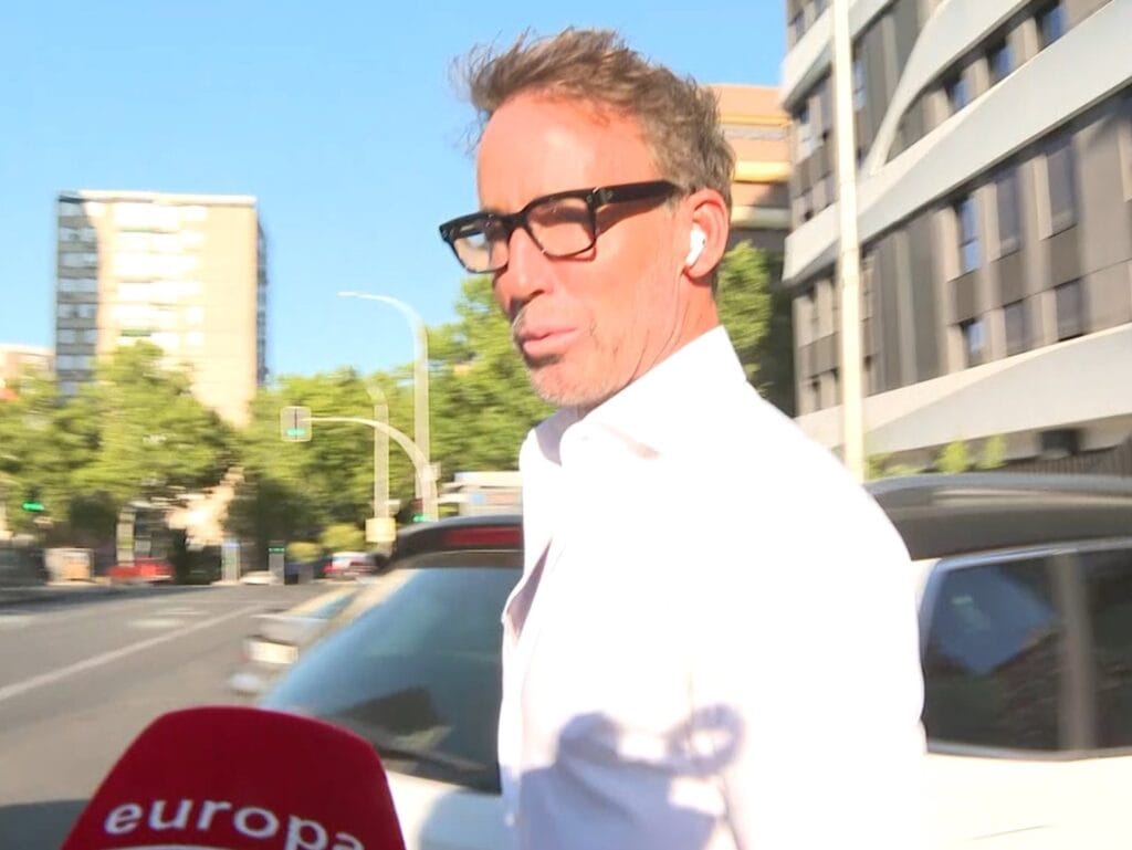 Así estaba Álvaro Muñoz Escassi antes de su entrevista