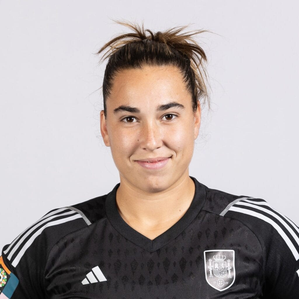 Las 23 jugadoras de España en la Eurocopa 2025, una por una: desde las paradas de Cata Coll hasta los pases de Patri Guijarro