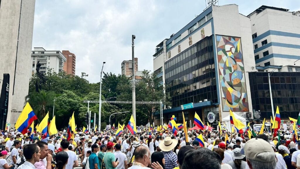 Marcha en apoyo al expresidente Uribe en Medellín