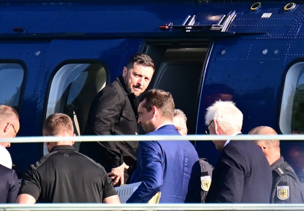 Los líderes europeos ultiman nuevos contactos con Trump y Zelenski tras la cumbre de Alaska