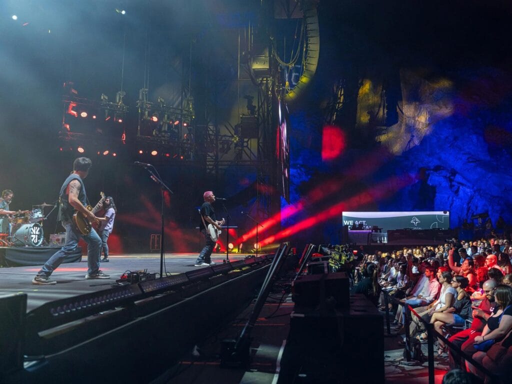 Fran Perea, Álex Ubago y Despistaos hacen vibrar Starlite en una noche inolvidable de música y nostalgia