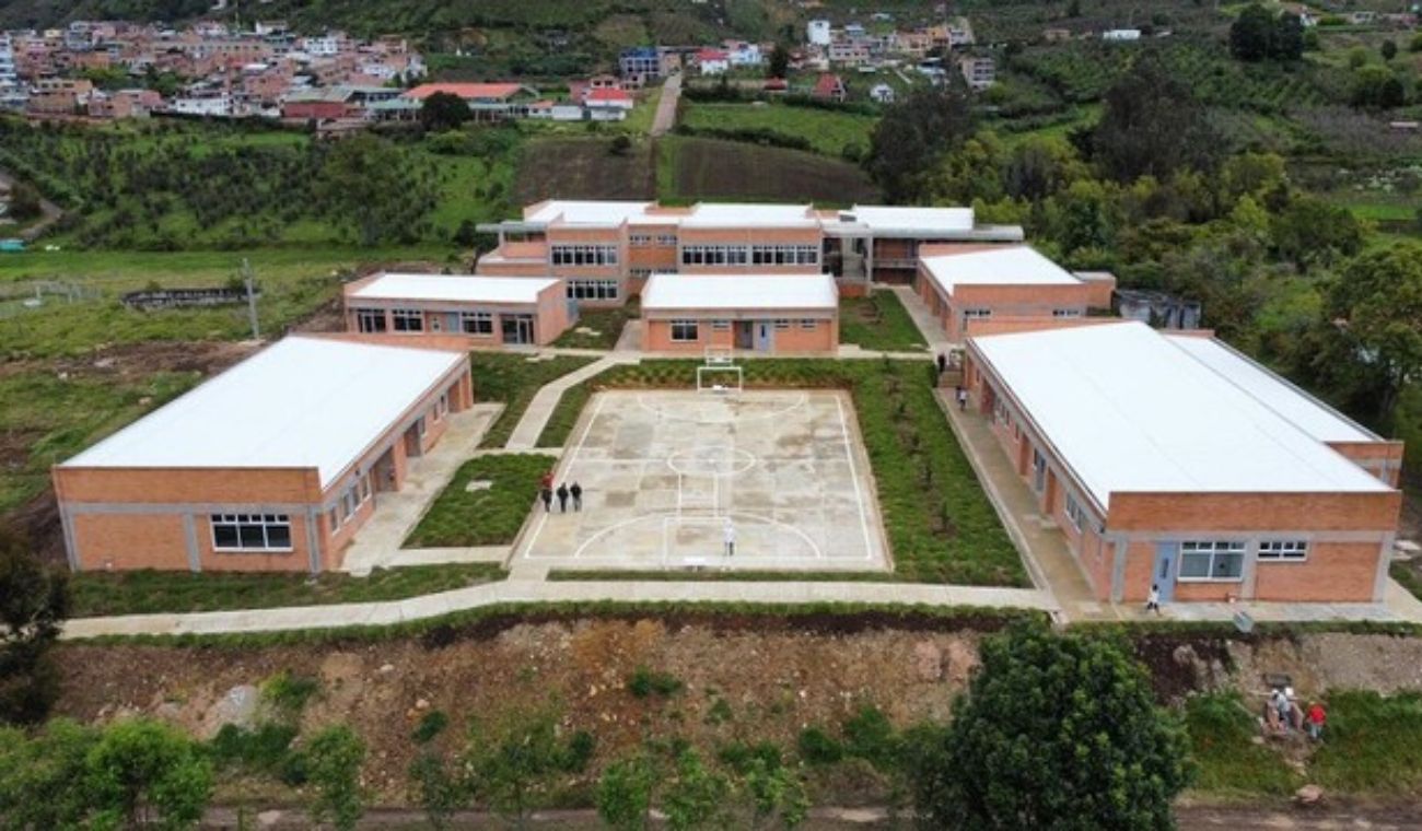 La semana de receso escolar en octubre es una pausa programada en el calendario académico colombiano que permite a los estudiantes y docentes descansar