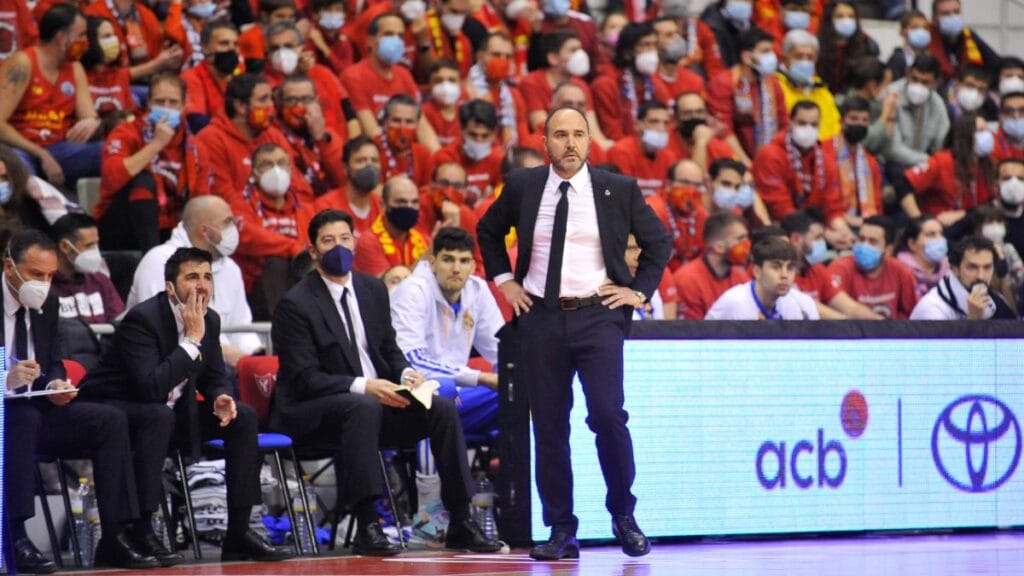 Chus Mateo, el relevo de Laso que hizo debutar a Doncic