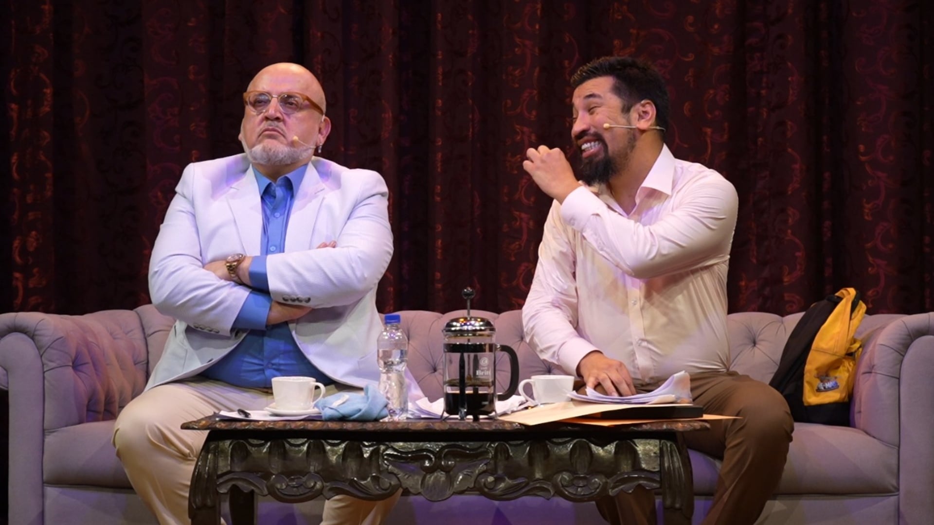 Beto Ortiz y Aldo Miyashiro demuestran su complicidad en el Teatro.