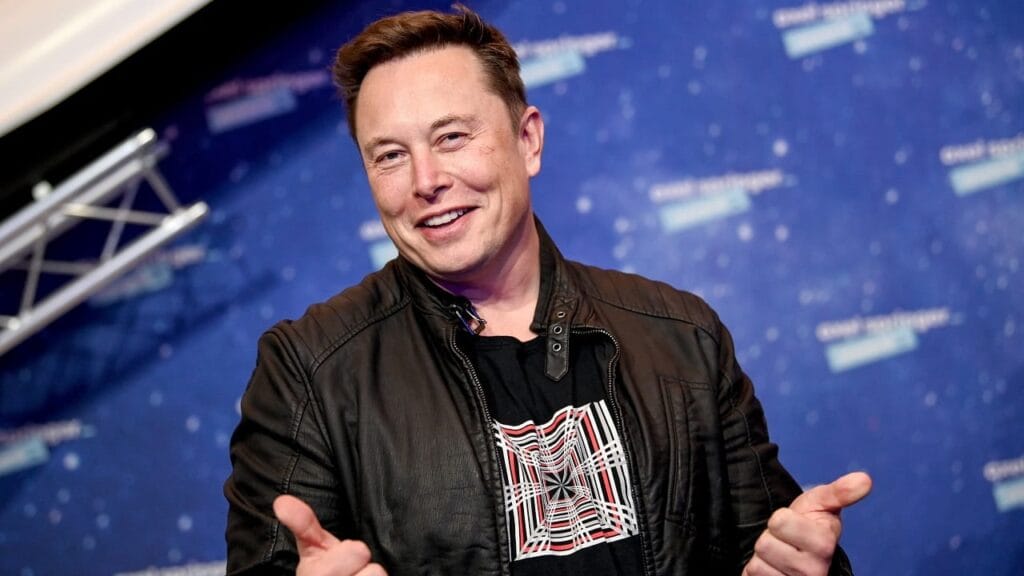 Elon Musk lanza Macrohard, una empresa de software “puramente de IA” para retar a Microsoft