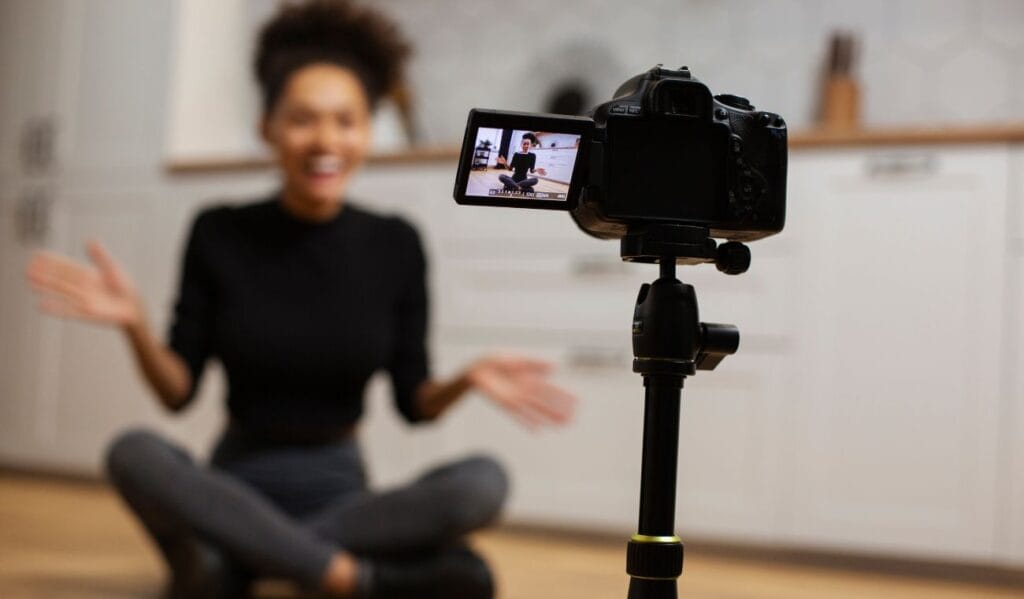 Giraldo también precisó que “el no cumplimiento del DEBER DE DIVULGACIÓN de esta obligación generará una multa de hasta 10 SMLMV