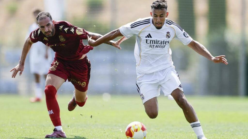 "Arranca el fútbol de media España: la Primera RFEF"