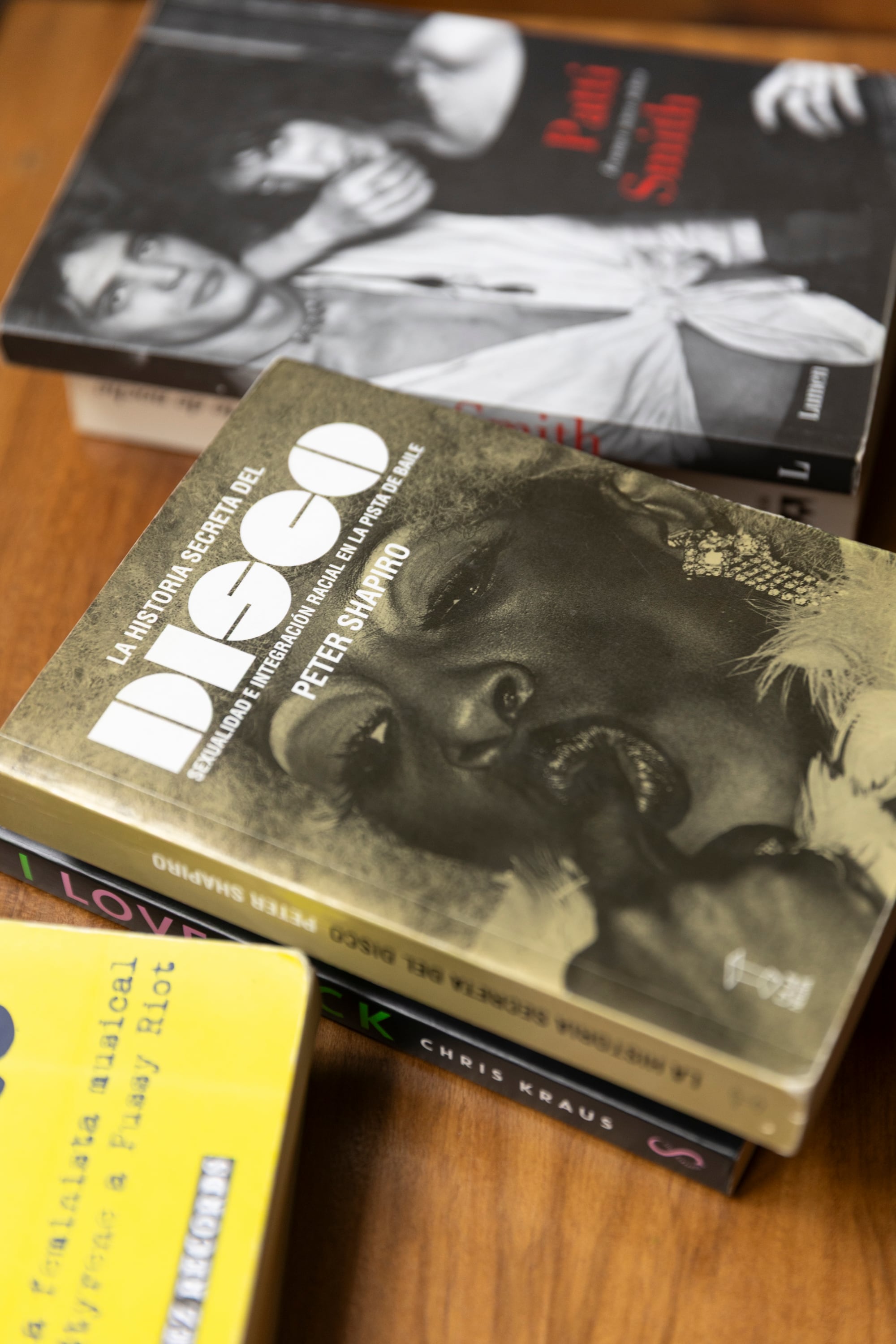 Algunos libros de la colección de lecturas sobre historia de la música contemporánea de SRZ.