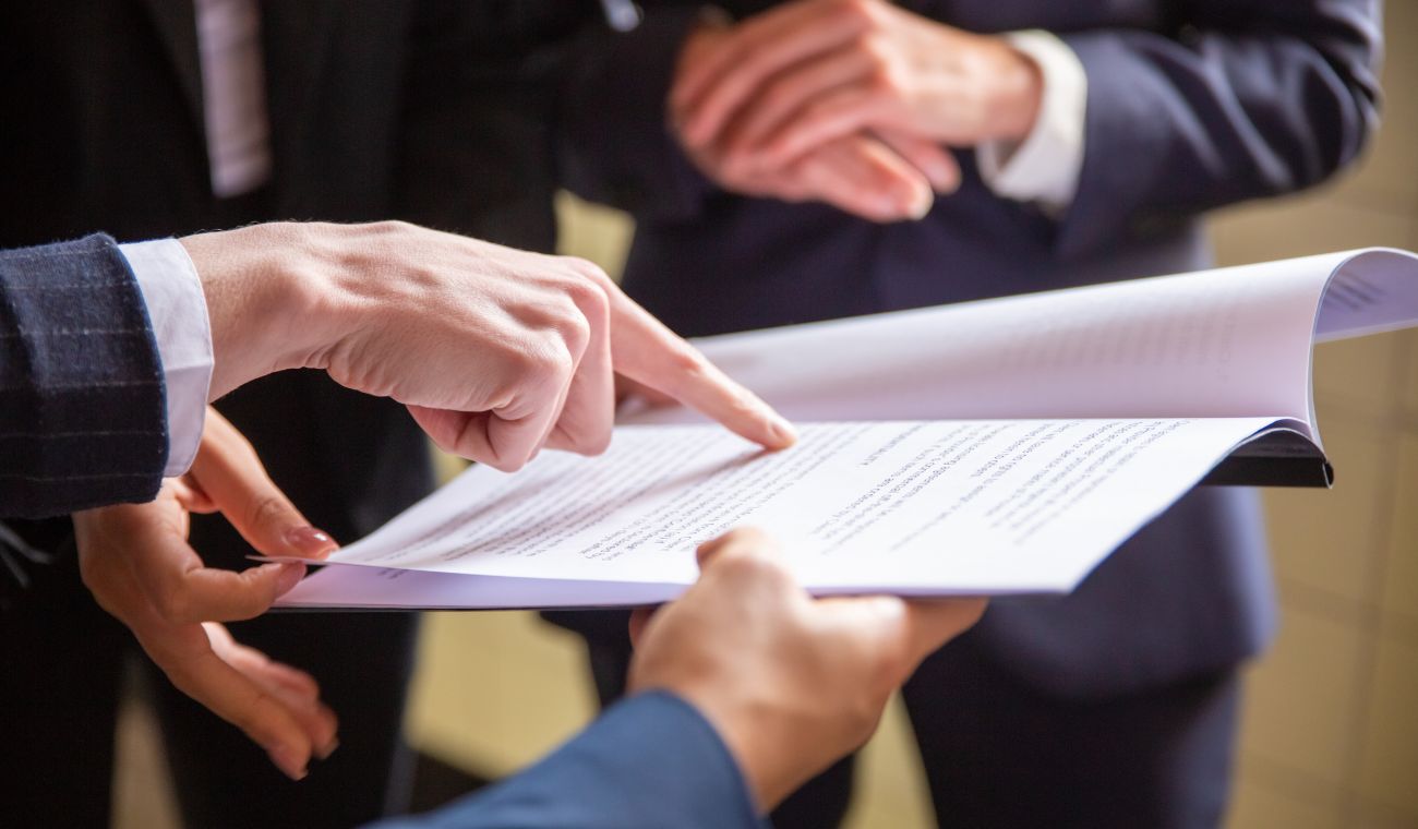 Las subastas se realizan de manera presencial o vía internet