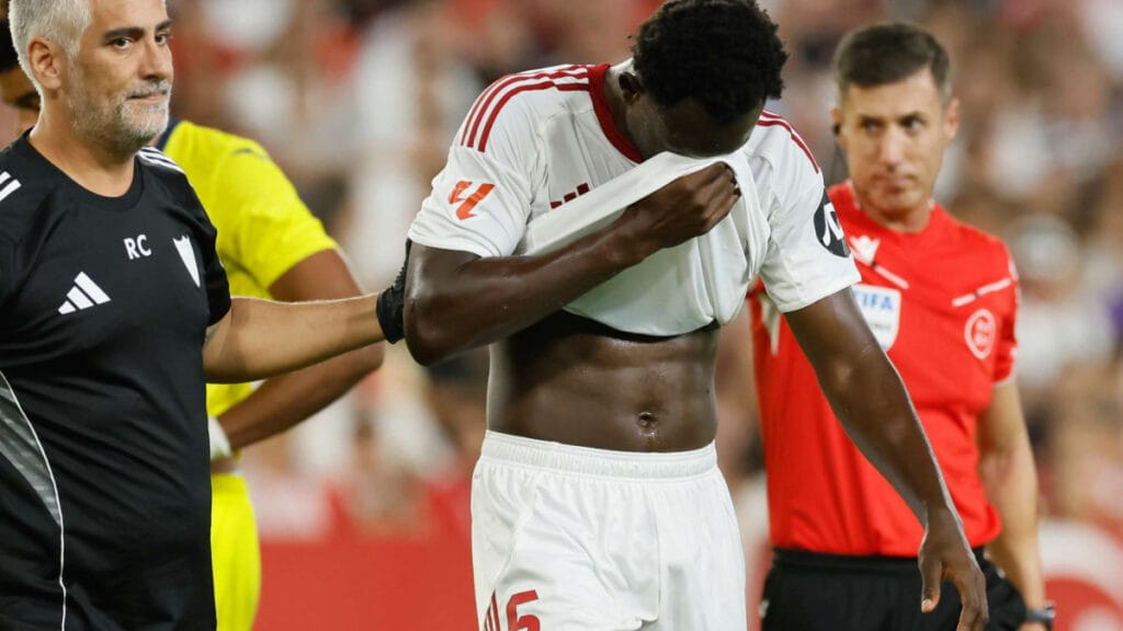 Solomon aprovecha un error de cálculo de Almeyda