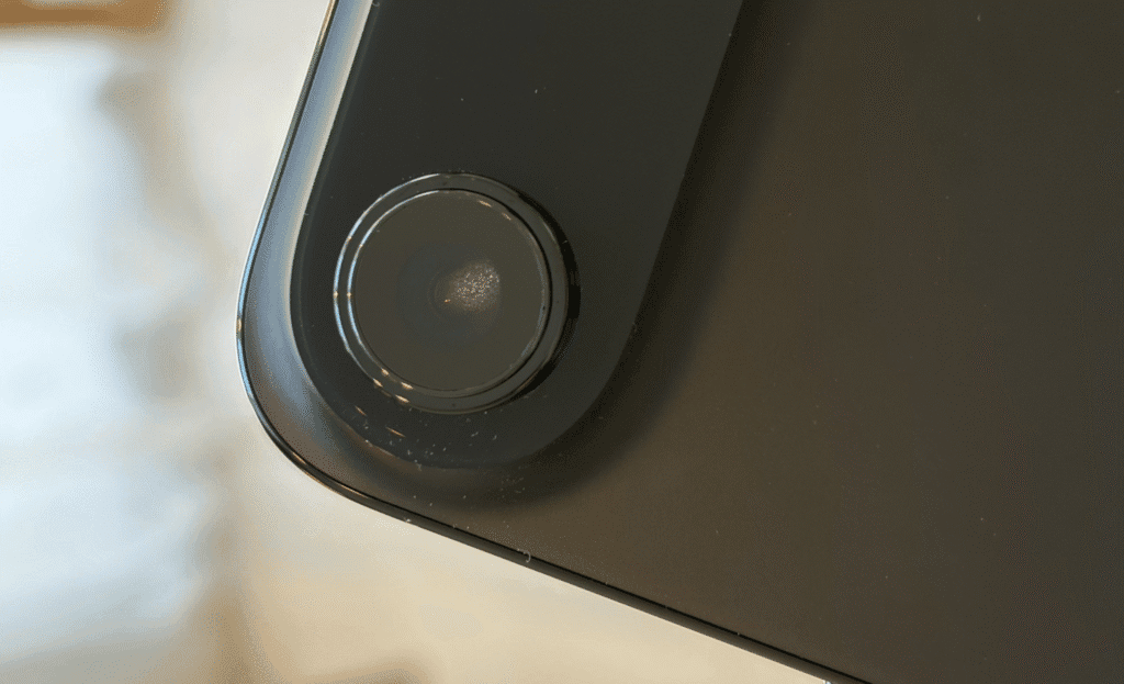 Usuarios reportan condensación en la cámara del iPhone 17 Air; Apple aún no confirma solución oficial