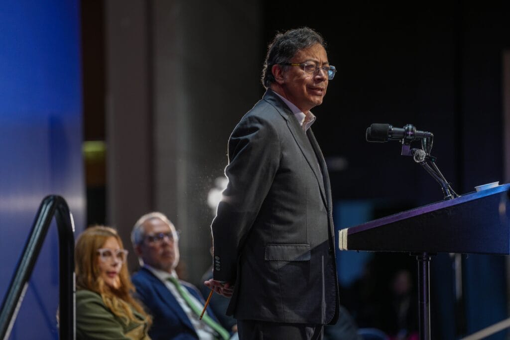 Petro choca con los tecnócratas y rompe con las mayorías en el Banco de la República