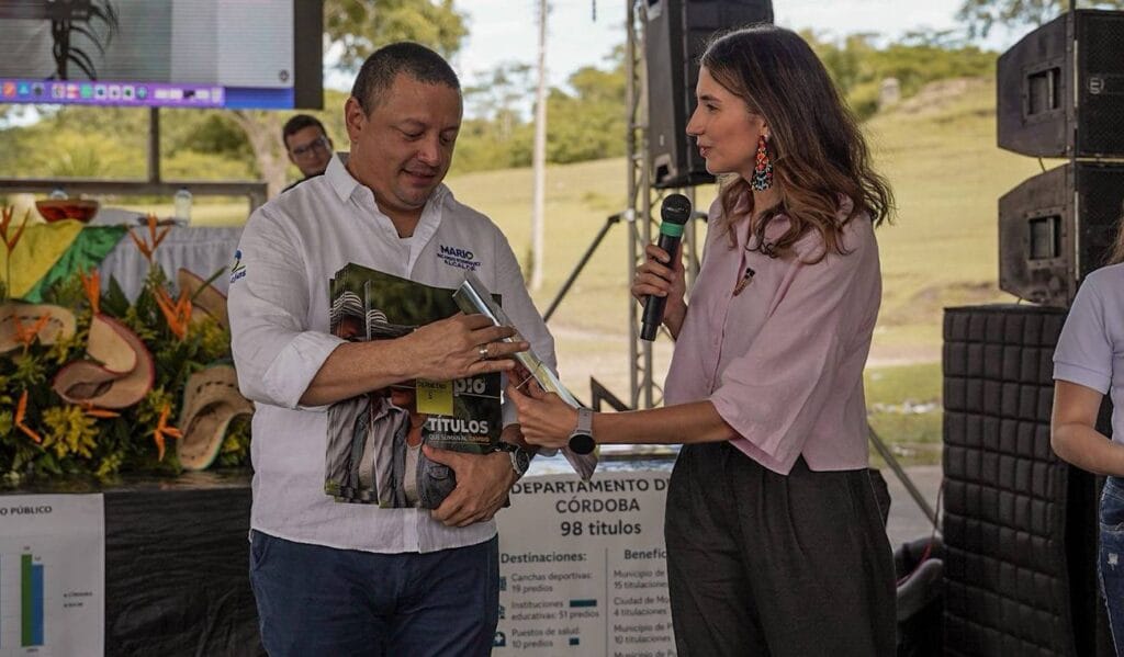 ANT / Contenido Patrocinado