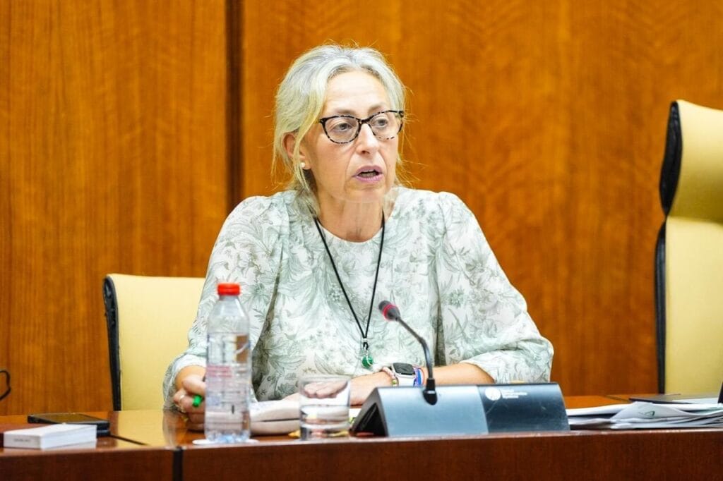 En pleno escándalo por los retrasos en los diagnósticos, Andalucía anuncia que ampliará el cribado de cáncer a mujeres de entre 45 y 75 años