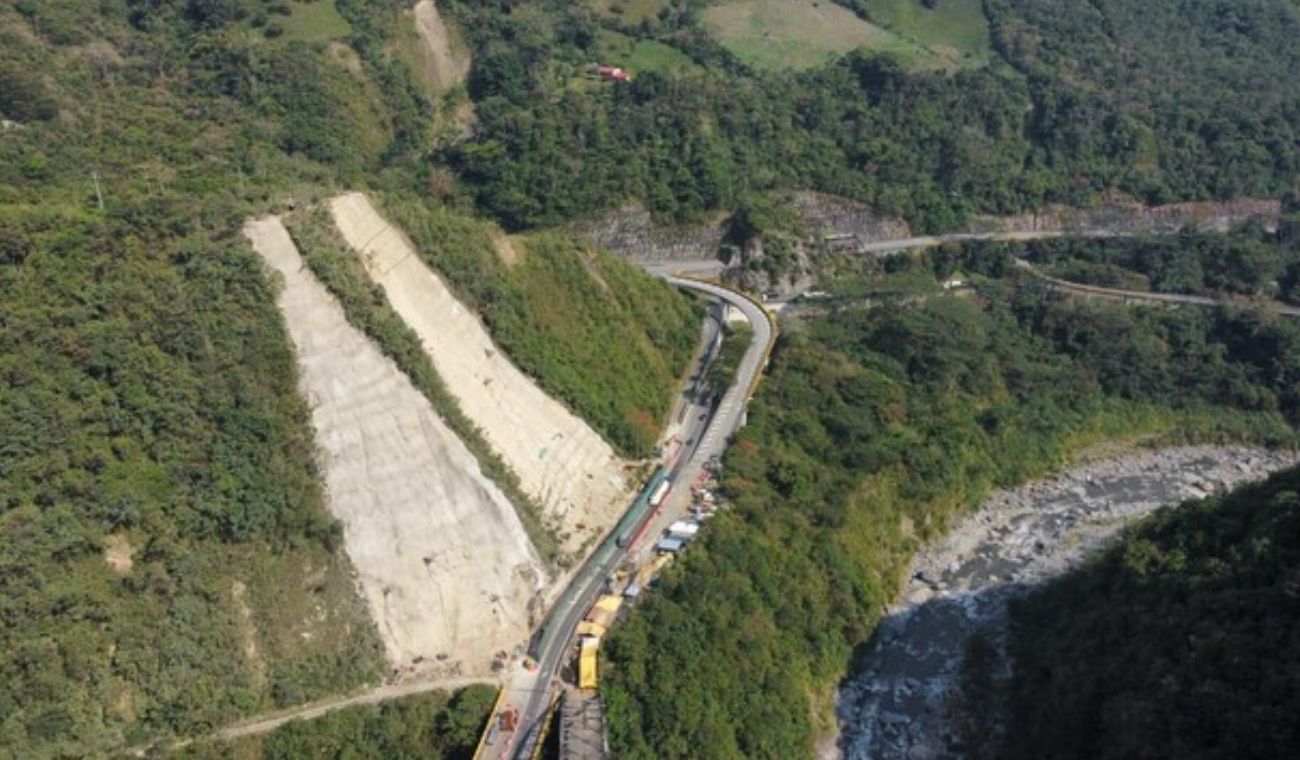 El mandatario departamental consideró que la emergencia en el kilómetro 18 se debe a un manejo inadecuado de aguas por parte de la concesión vial