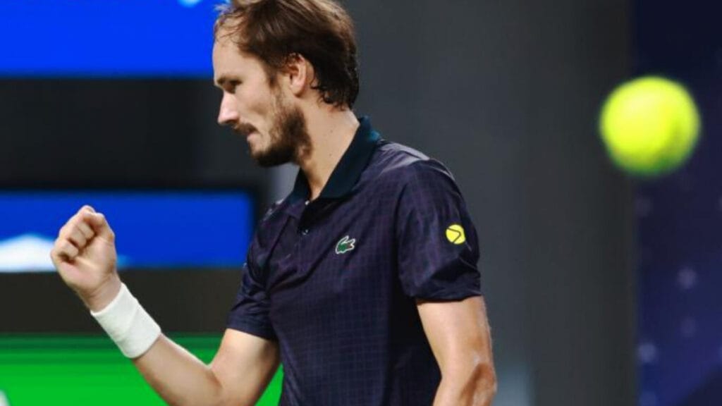 Medvedev rompe una sequía de 29 meses y consigue su primer título de la temporada