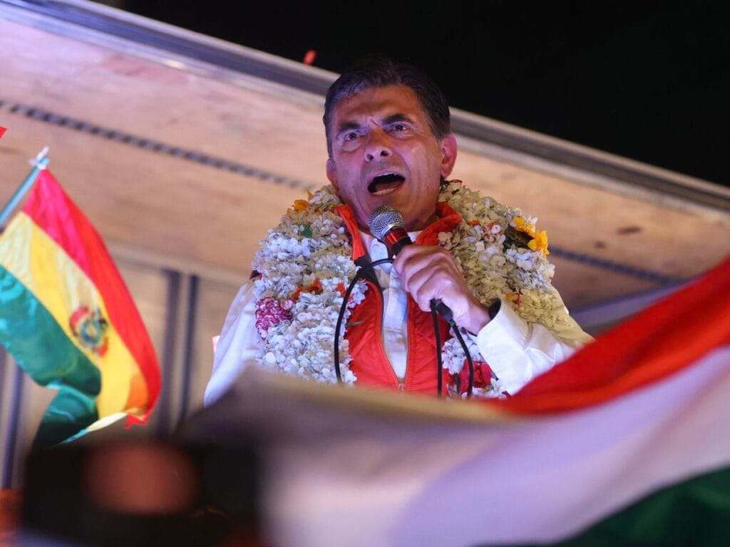 Rodrigo Paz gana la presidencia de Bolivia y pone fin a dos décadas de hegemonía del MAS