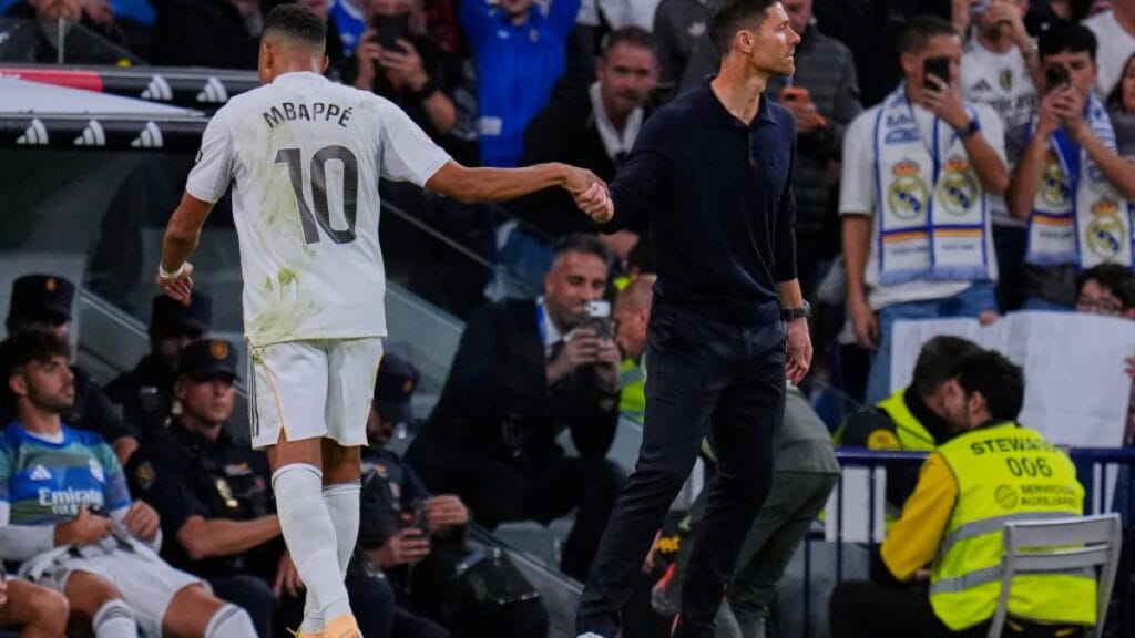 La obra maestra de Xabi Alonso para destruir la 'caja' del Barça