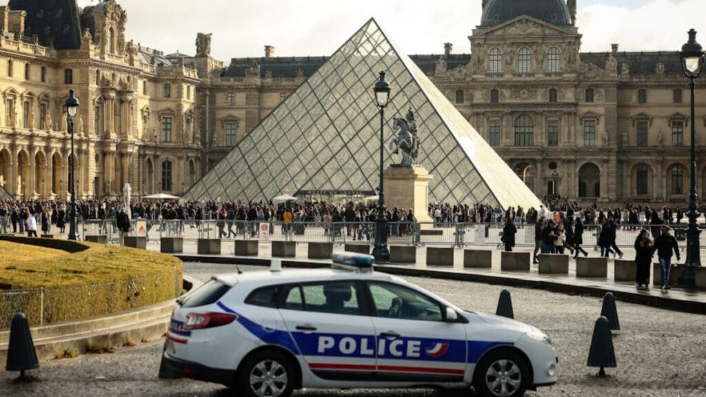 Los dos detenidos por el robo de Louvre confiesan tras 96 horas: no hubo ayuda interna
