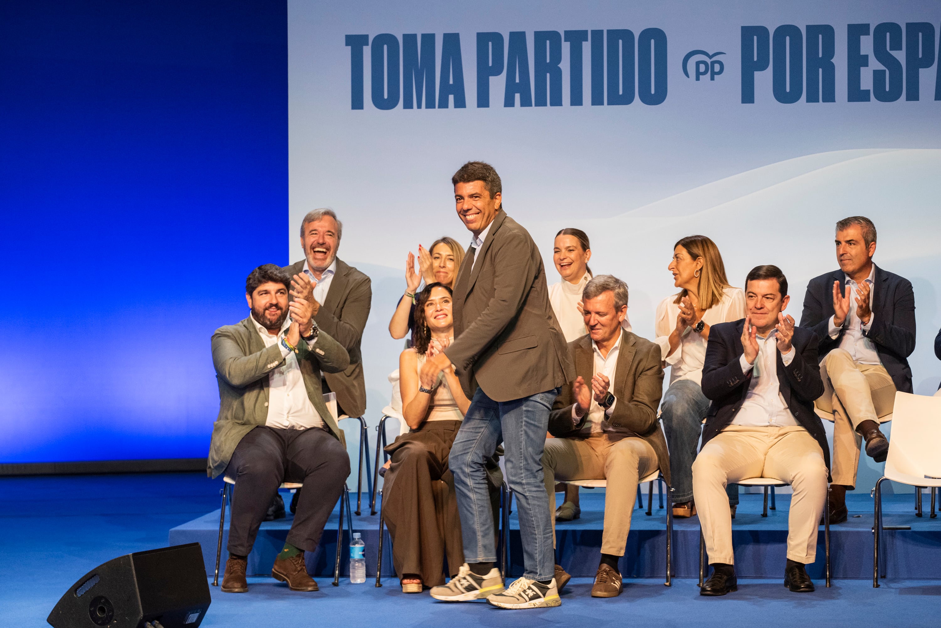 El president de la Generalitat Valenciana, Carlos Mazón, durante la clausura del acto de presentación de la ‘Declaración de la Región de Murcia’, en el Teatro Circo de Murcia, a 28 de septiembre de 2025, en Murcia. (Víctor Fernández / Europa Press)