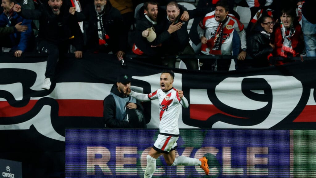 "Formidable remontada del Rayo en respuesta a un vídeo borde"