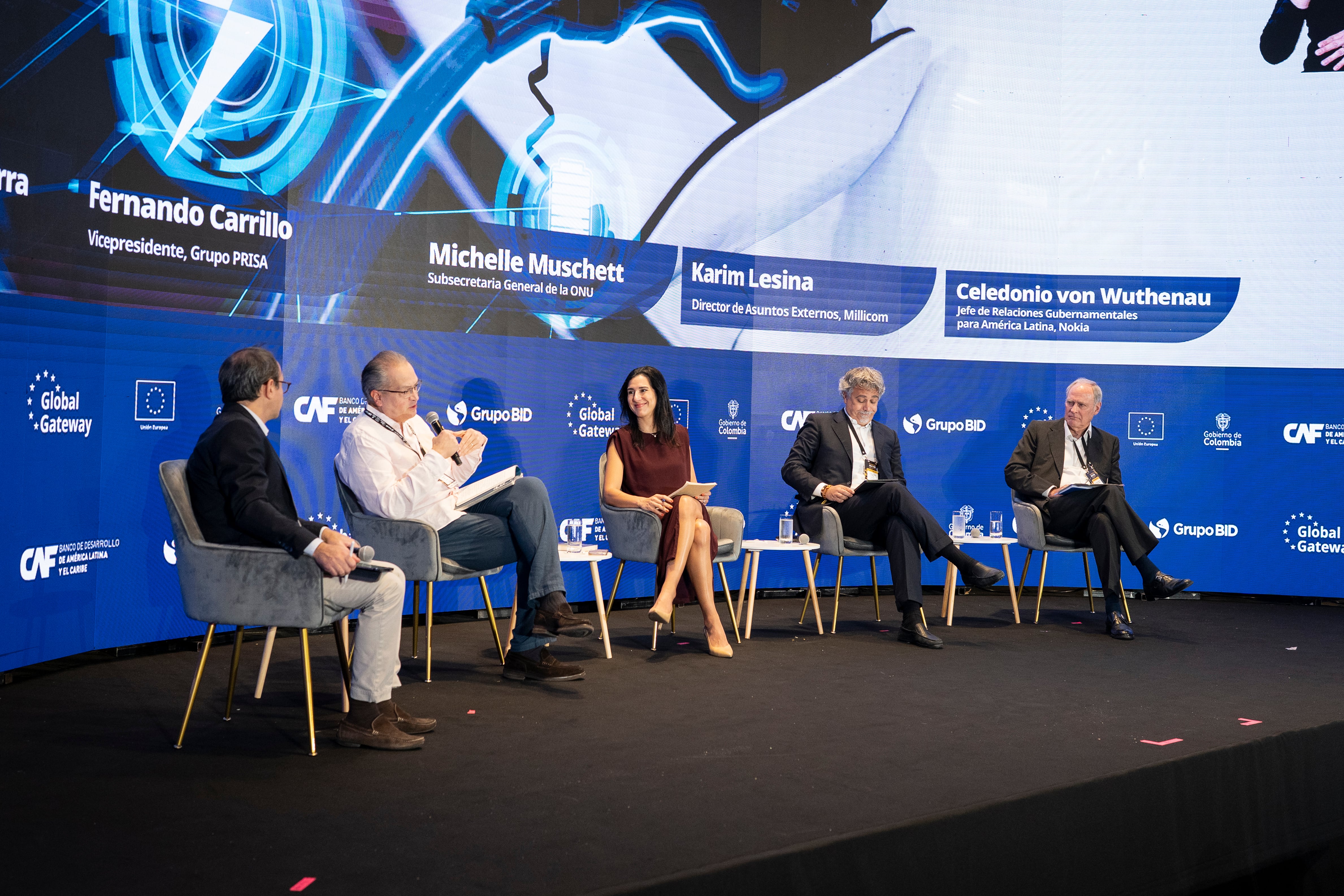 Sebastián Nieto, Fernando Carrillo, Michelle Muschett, Karim Lesina y Celedonio von Wuthenau, durante el foro empresarial ALC - UE.