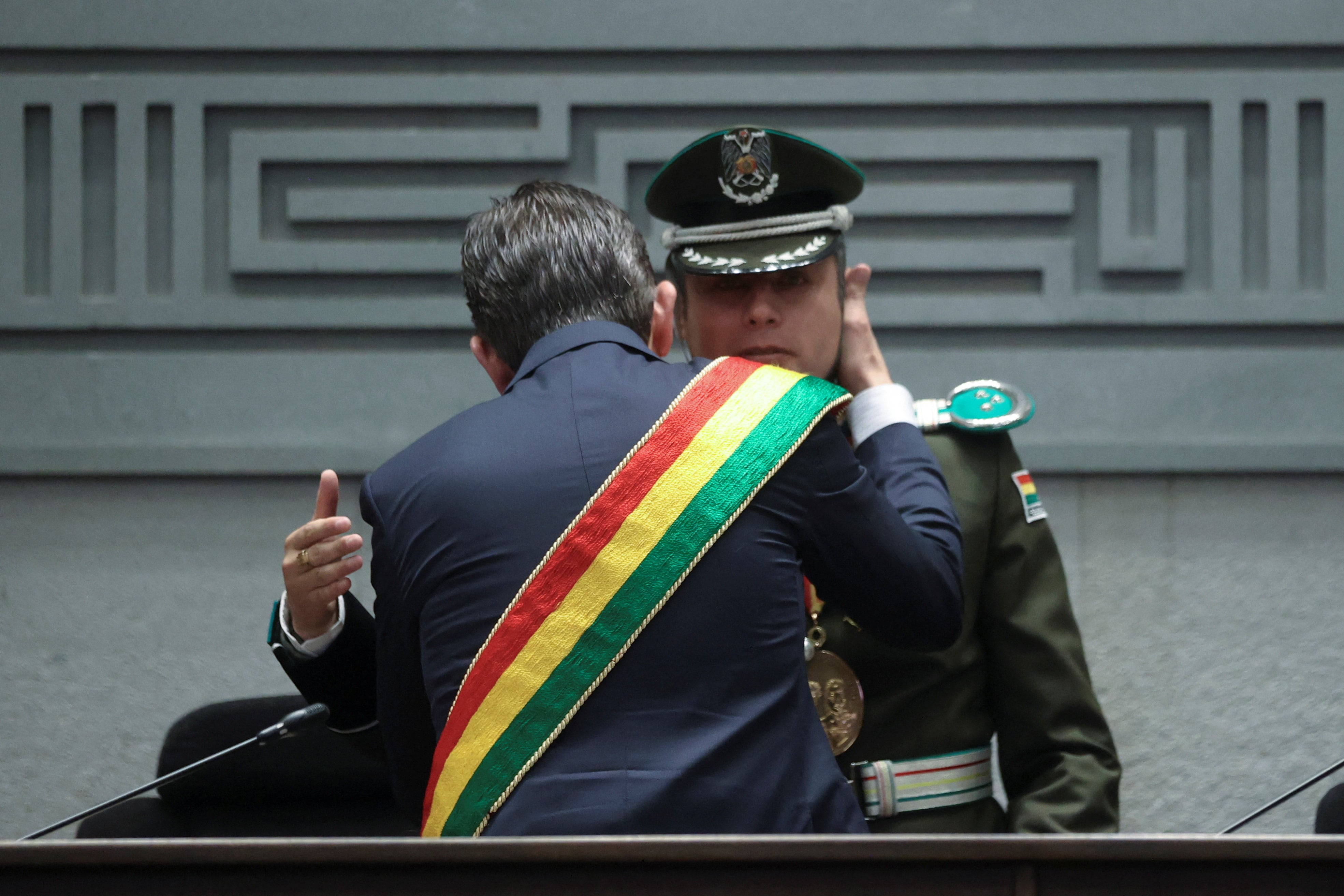 Ceremonia de investidura a Rodrigo Paz en la Asamblea Legislativa (Luis Gandarillas/REUTERS)
