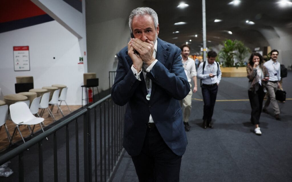 La cumbre del clima se cierra otra vez sin mencionar el abandono de los combustibles fósiles