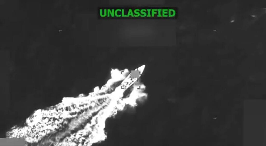 Trump amenaza con empezar “muy pronto” a detener el tráfico de drogas desde Venezuela “también por tierra”