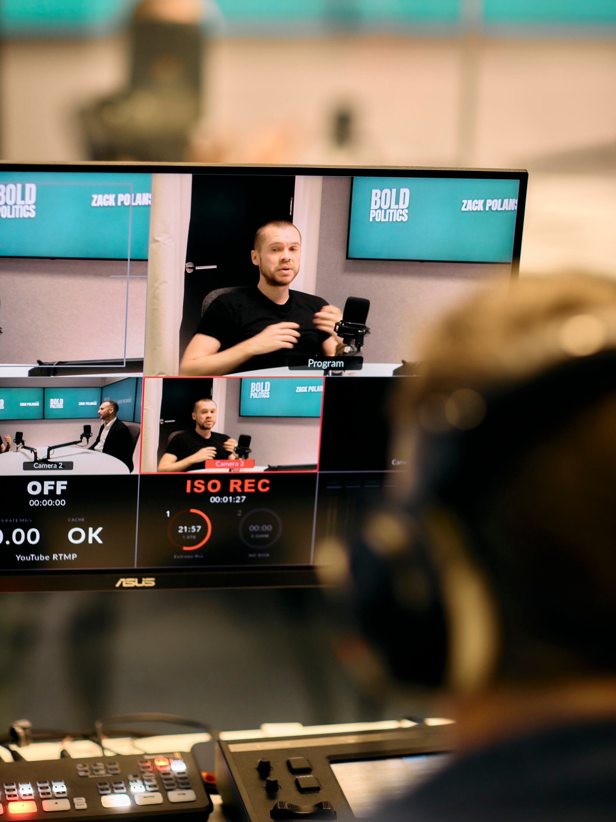 Gary Stevenson, durante su intervención el podcast 'Bold Politics', del líder verde del Reino Unido, Zack Polanski. 