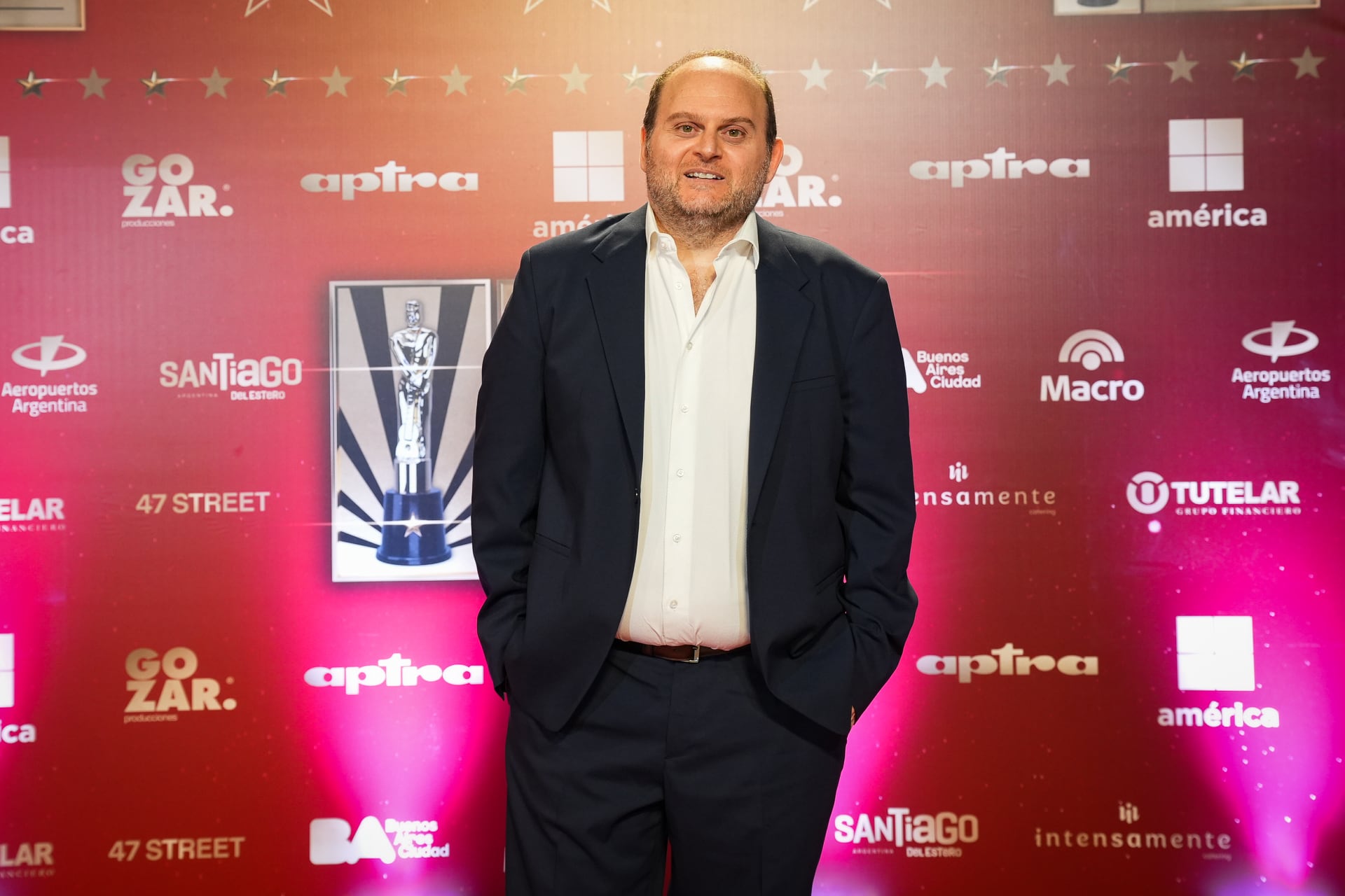 Alan Sabbagh y un clásico traje para los premios