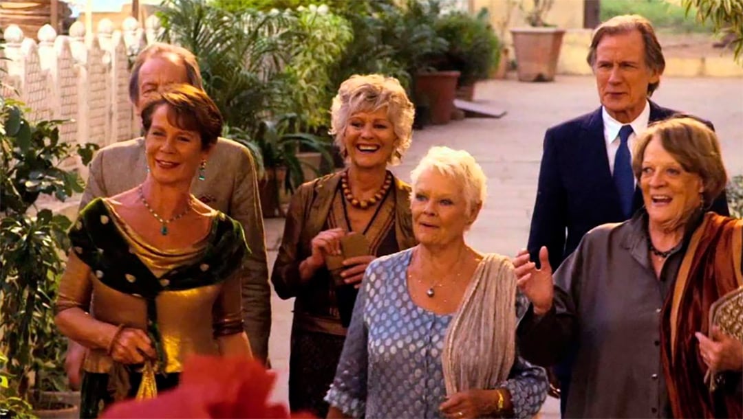 El exótico Hotel Marigold: Un grupo de jubilados británicos se reinventa en India, explorando amor, amistad y nuevos desafíos.