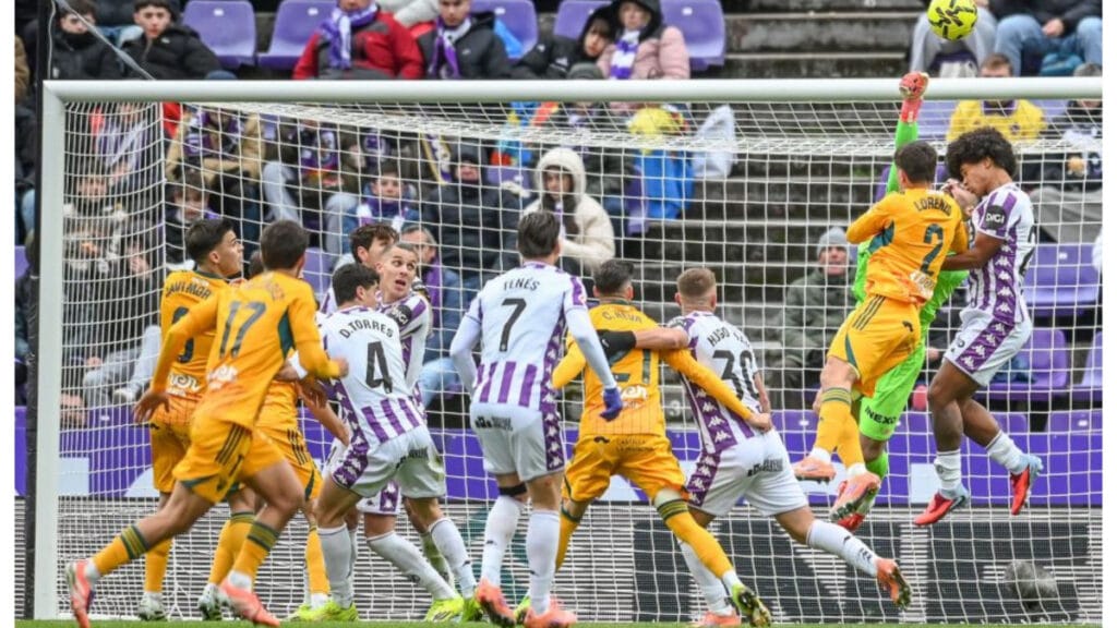 Puertas mantiene la racha del Alba y el Pucela sigue atascado en Zorrilla