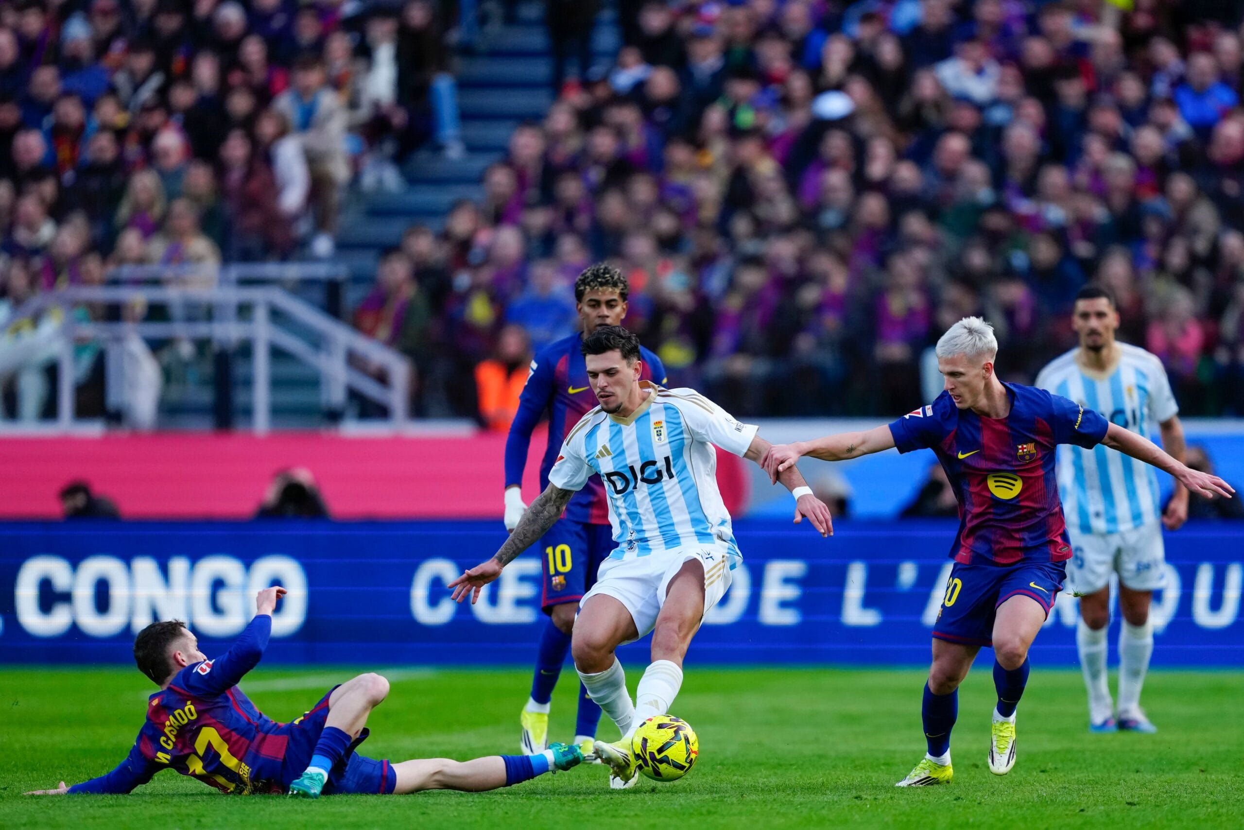 Barcelona - Oviedo en directo | Raphinha aprovecha un error de David Costas y amplía la ventaja