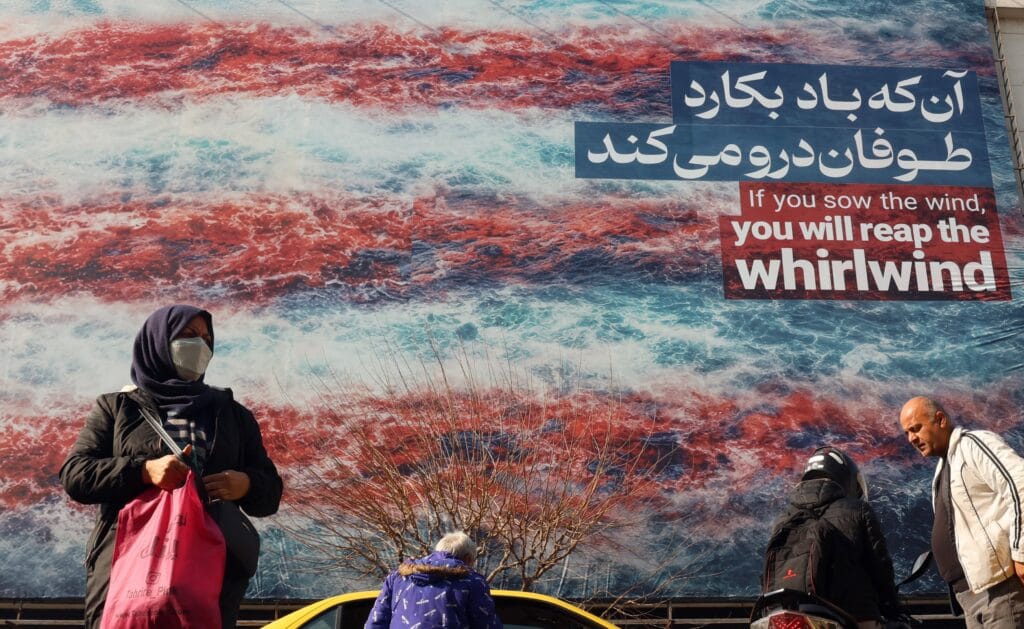 El régimen iraní se aferra al poder pese a las amenazas de Trump, la crisis económica y las protestas