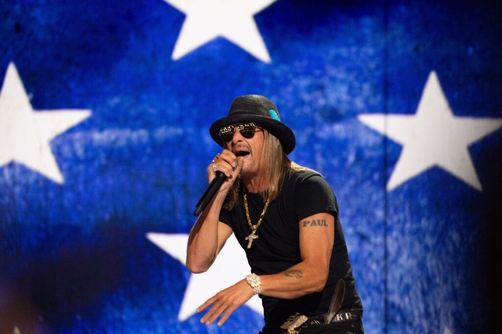 Turning Point USA anuncia un concierto alternativo con Kid Rock como respuesta al espectáculo de Bad Bunny en la Super Bowl