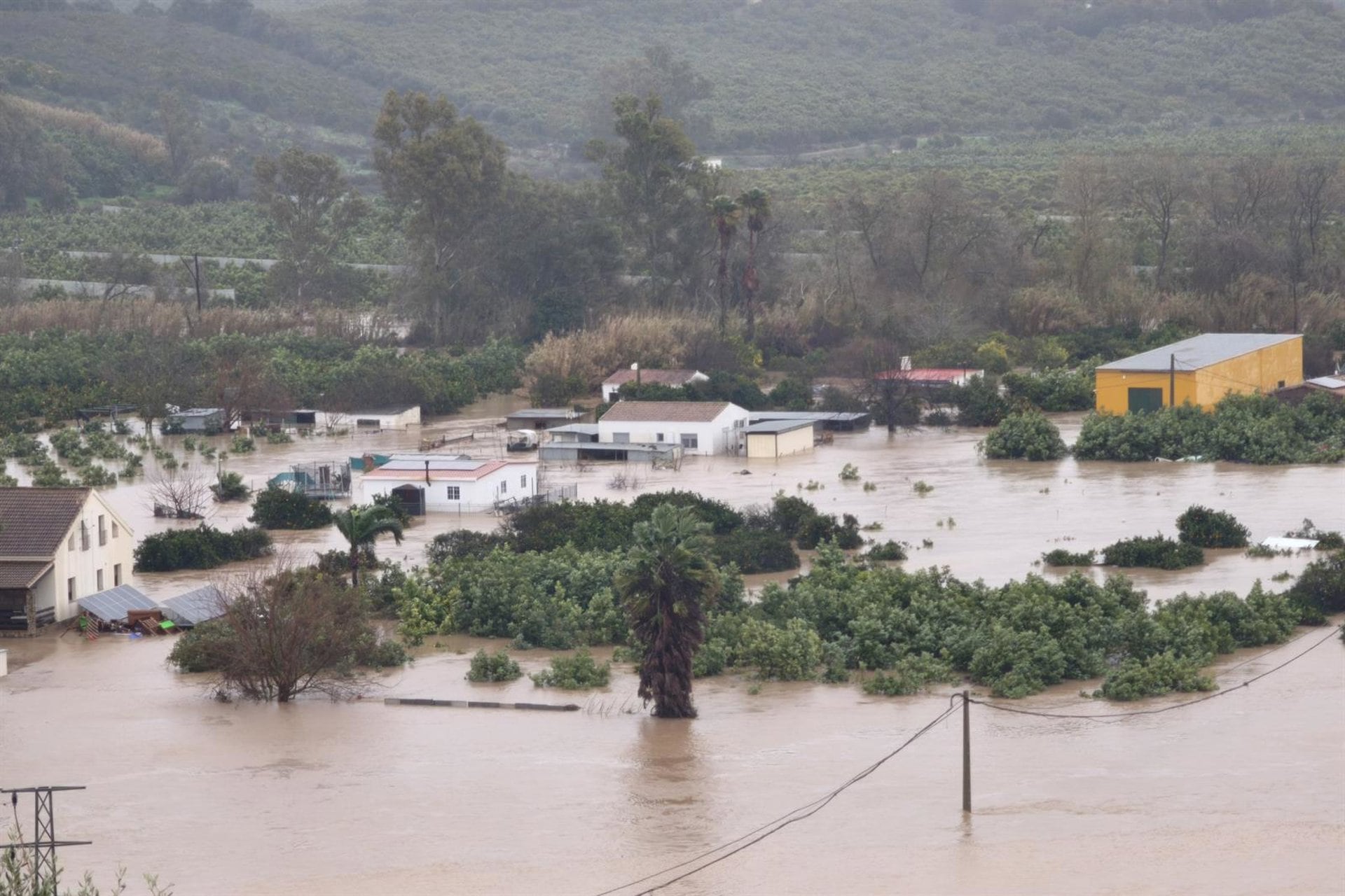05/02/2026 Imagen de la localidad gaditana de San Martín del Tesorillo y su entorno próximo inundado tras el paso de la borrasca Leonardo.
(Francisco J. Olmo/Europa Press)