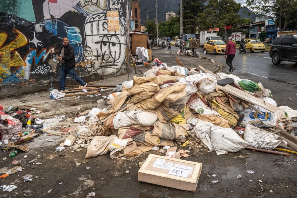 Basura en las calles de Bogotá, en septiembre de 2025.