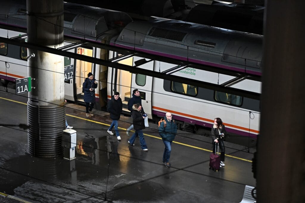 Huelga de maquinistas de febrero: fechas, trenes afectados y servicios mínimos