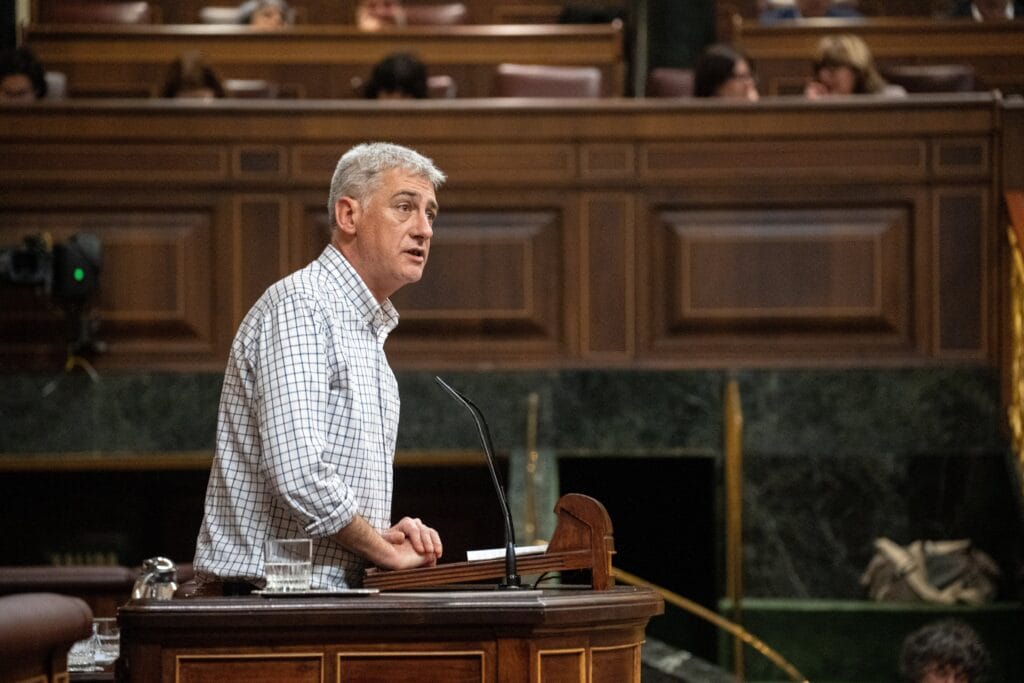 Oskar Matute marca distancia con Rufián: “No hay que confundir la unidad de acción política con la electoral”