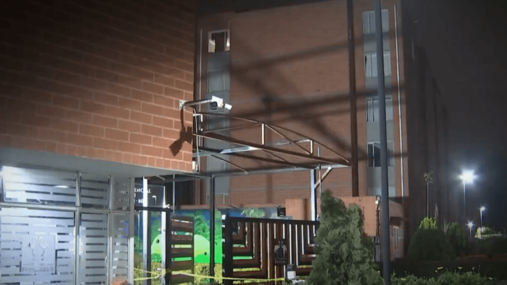 Menor de 4 años cayó de un sexto piso en el sur de Bogotá - crédito captura de pantalla Citytv