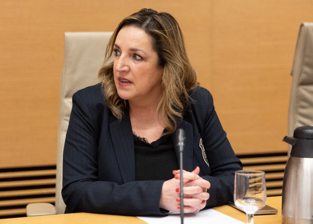 La jefa de meteorología del canal autonómico valenciano desmonta la tesis del PP sobre la dana: “Desde el viernes se sabía”