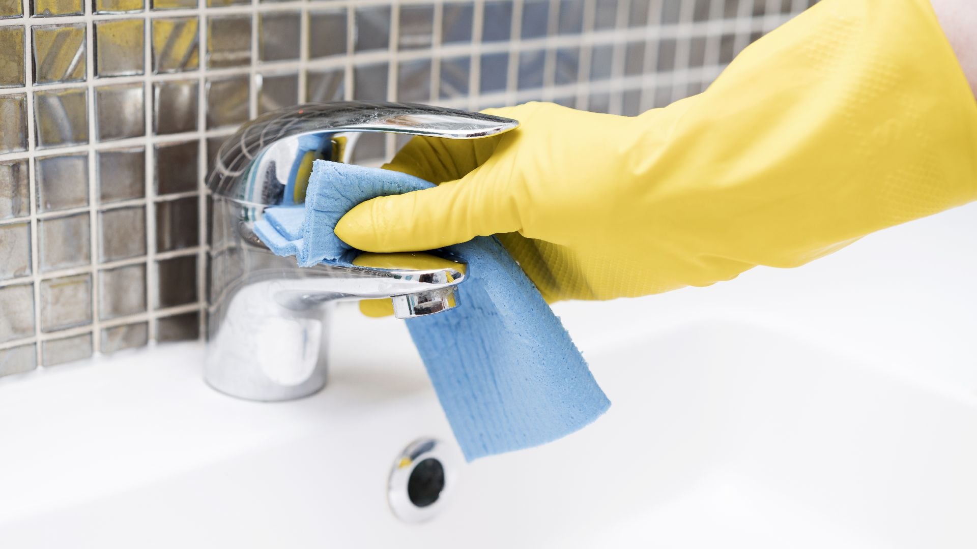 ¿Por qué usar bicarbonato en el inodoro o lavabo?(Freepik)