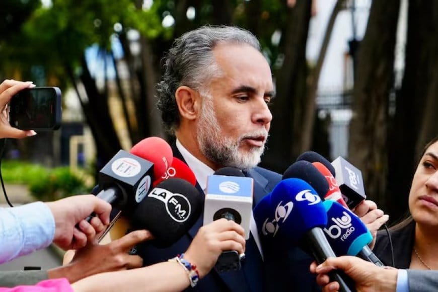 Benedetti responde a denuncia contra Petro por caso Miguel Uribe: “El atentado afectó al Gobierno”