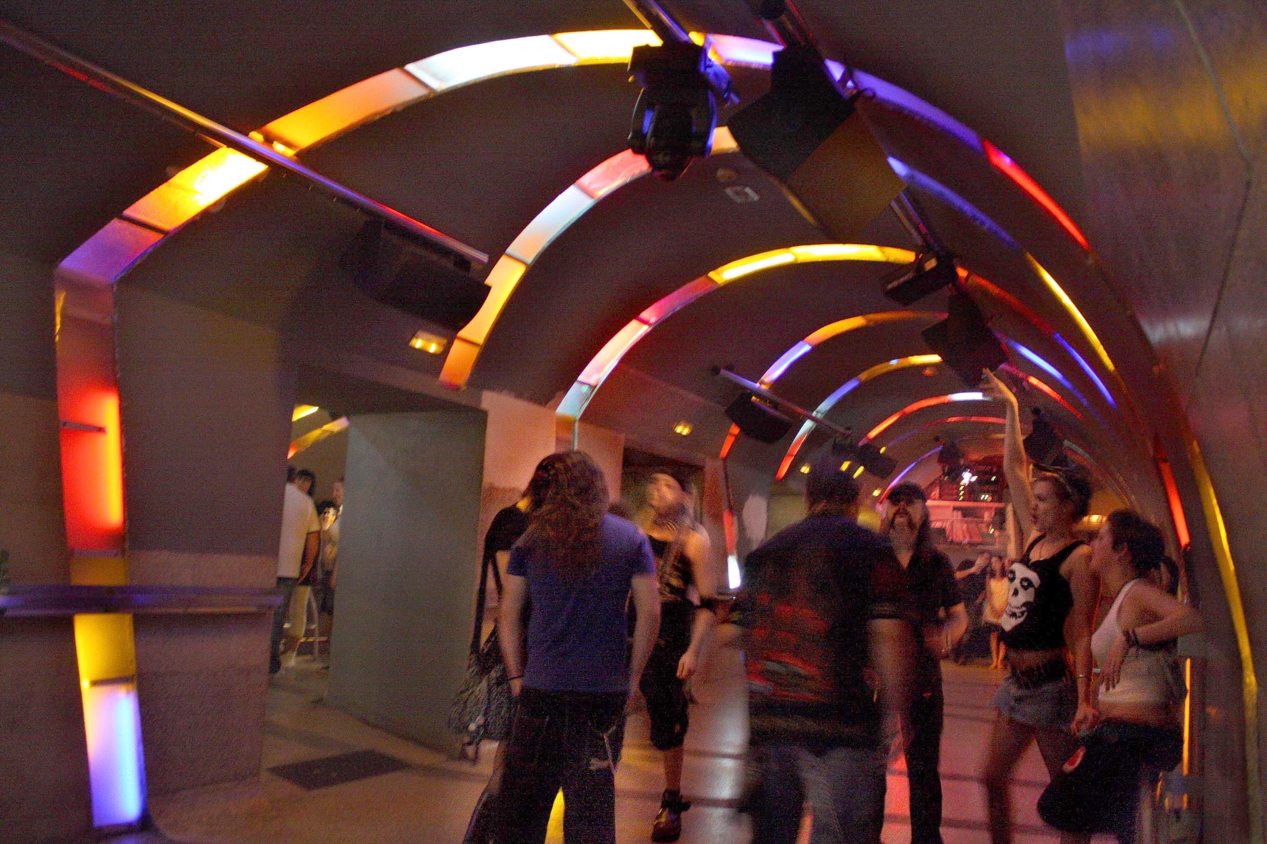 Los bares musicales Karma y La Deskomunal anuncian su cierre en Barcelona