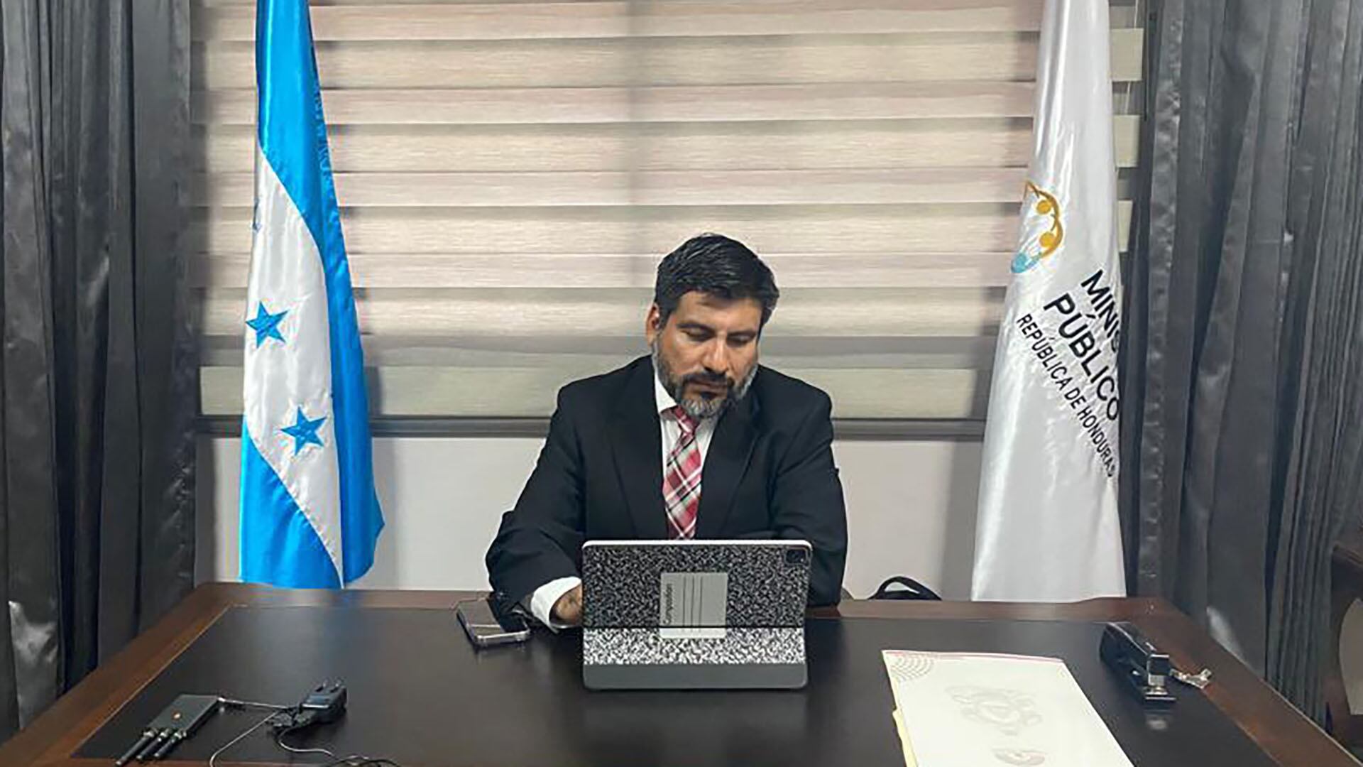 Johel Zelaya, fiscal general, difundió los audios en cadena nacional y afirma que presentará todas las pruebas durante el juicio. (Foto: Cortesía)